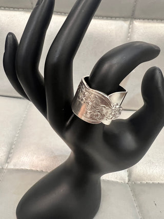 Spoon Ring sz 8 - Just Believe Boutique