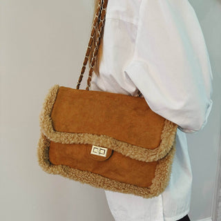 Luxe Deluxe Chain Shoulder Bag: Teddy Brown - Just Believe Boutique