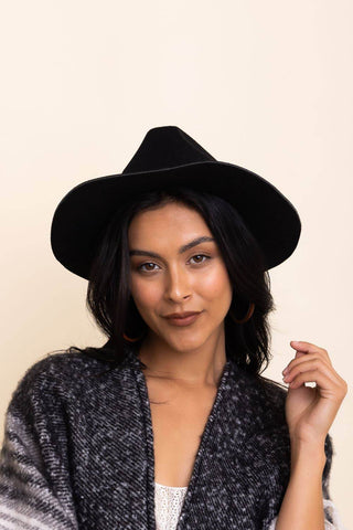 Pinched Front Western Style Hat: Black - Just Believe Boutique