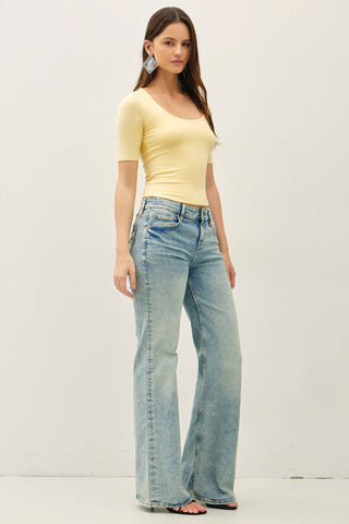 BASIC SHORT SLEEVE CROPPED TOP