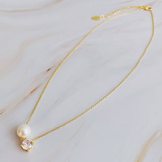 Single Pearl And Diamond Necklace