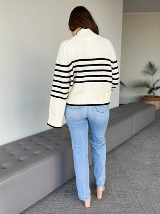 SIGNATURE STRIPE SWEATER