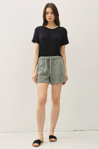 HIGH RISE PULL ON TENCEL SHORT