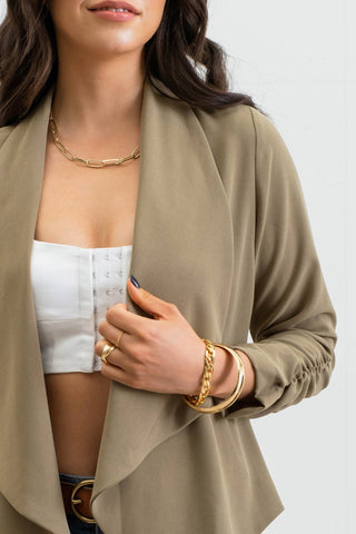 3/4 ROUCHED SLEEVE BLAZER: WHITE - Just Believe Boutique