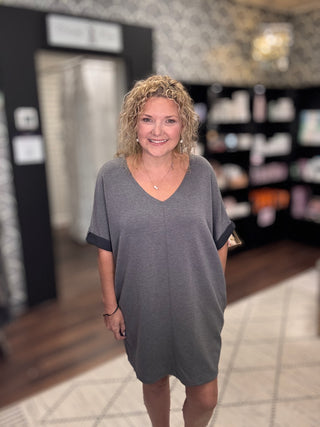 V-NECK SIGNATURE DRESS
