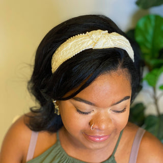 Elegant Knot Pearl Embellished Headband