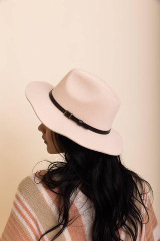 Pinched Front Western Style Hat: Black