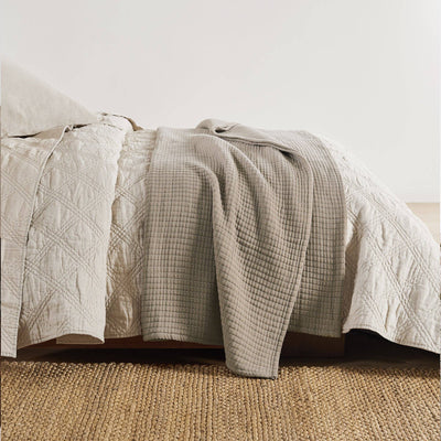 Caden Cotton Gauze Taupe Coverlet Set: King/Cal King / Taupe