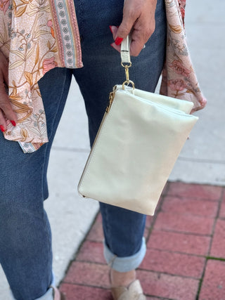 Riley Monogrammable 3 Compartment Crossbody/Wristlet
