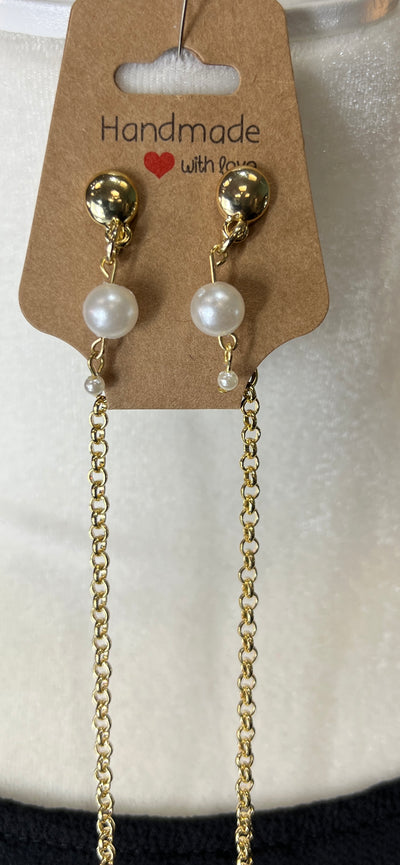 Pearl/Gold Earring and Necklace Set