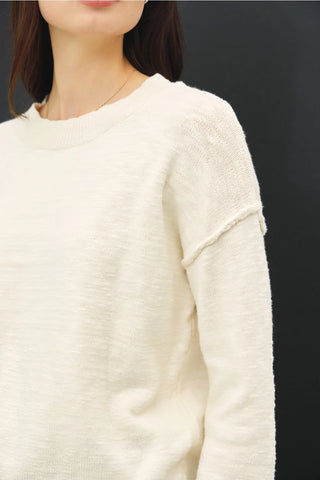 CREW NECK SWEATER