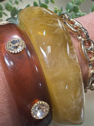 Tortoise Resin Crystal Stud Bangle Bracelet – lifestyle