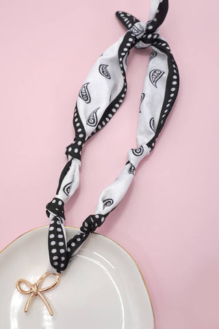 HANDMADE SCARF CHARM NECKLACE | 80N91790