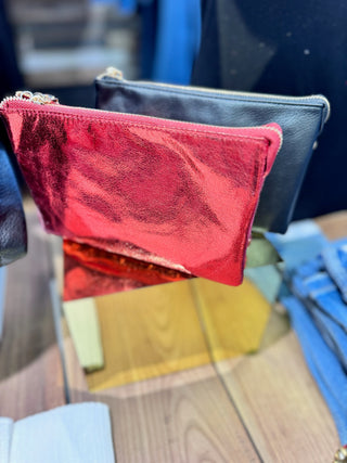 Riley Monogrammable 3 Compartment Crossbody/Wristlet – Aster Red – product only
