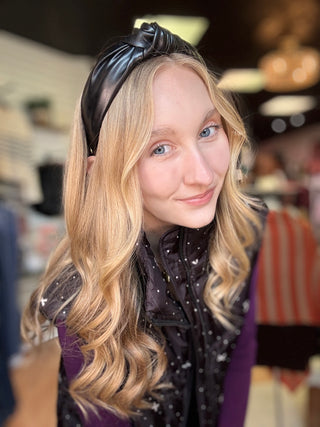 Leather Better Knotted Headband: Black – model photo