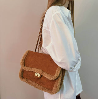 Luxe Deluxe Chain Shoulder Bag: Teddy Brown - Just Believe Boutique