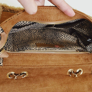Luxe Deluxe Chain Shoulder Bag: Teddy Brown - Just Believe Boutique
