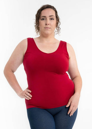 Curvy-fit red scoop-neck tank top with wide straps and fitted silhouette