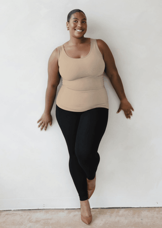 Tan reversible tank top for curvy fit, scoop neck sleeveless with fitted hem
