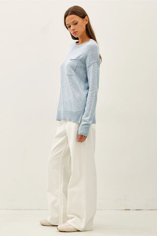 ROUND NECK SWEATER WITH POCKET