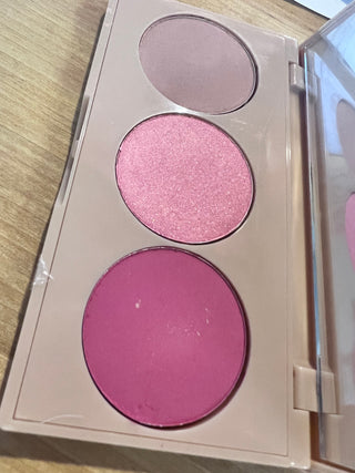 Trio Blush Pallette - JustBelieve.Boutique