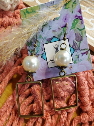 Pearl dangle earrings - Just Believe Boutique